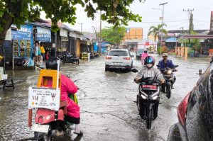 Sekolah di Samarinda Masih Aman Meski Banjir Melanda